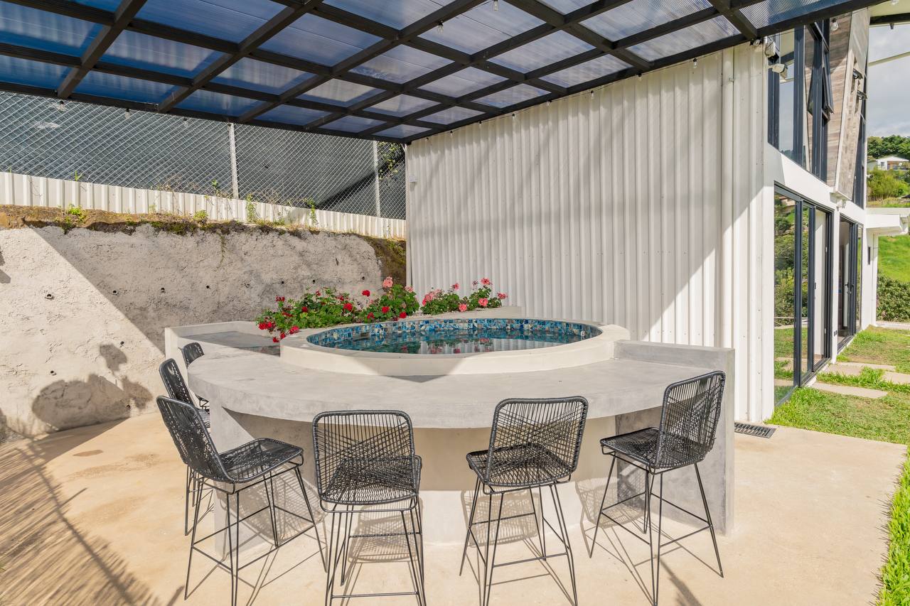 5041918957417770878 (1)